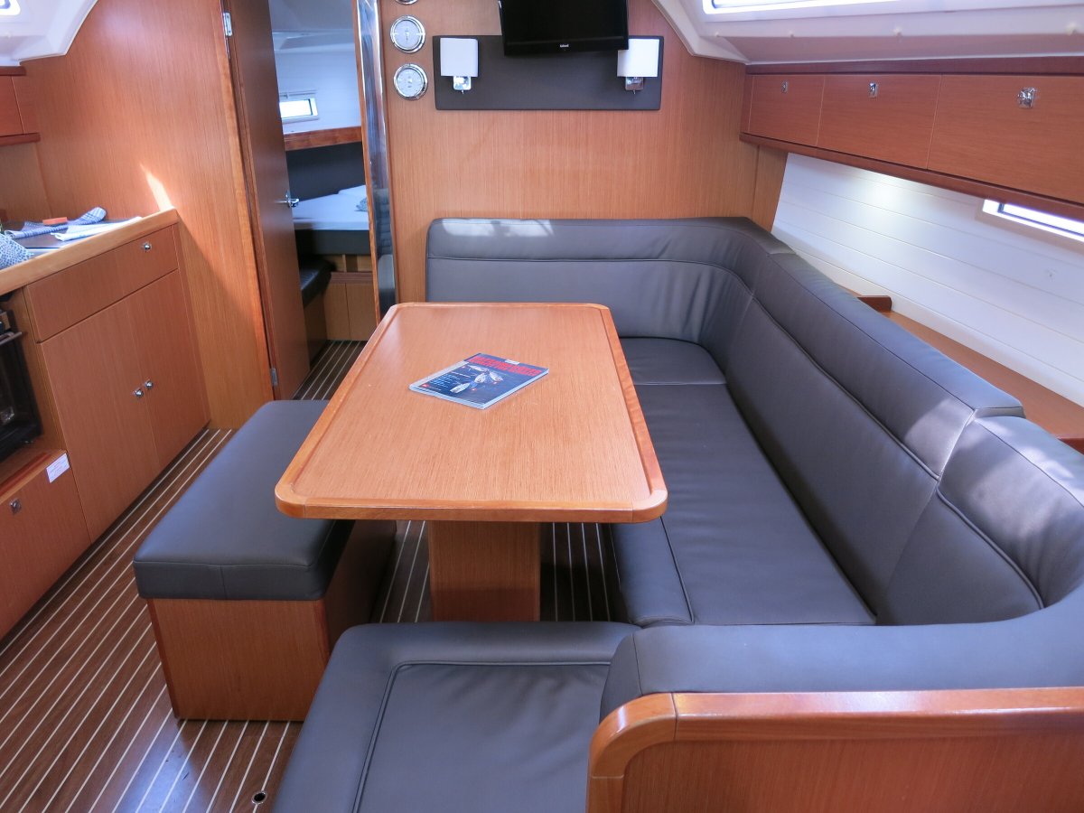 Bavaria Yachts - 7 personas