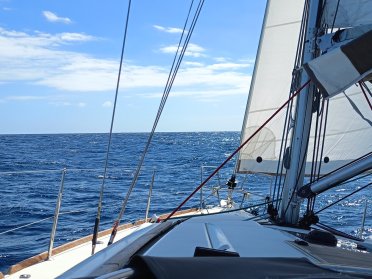 Aperitivo in riva al mare a Garraf