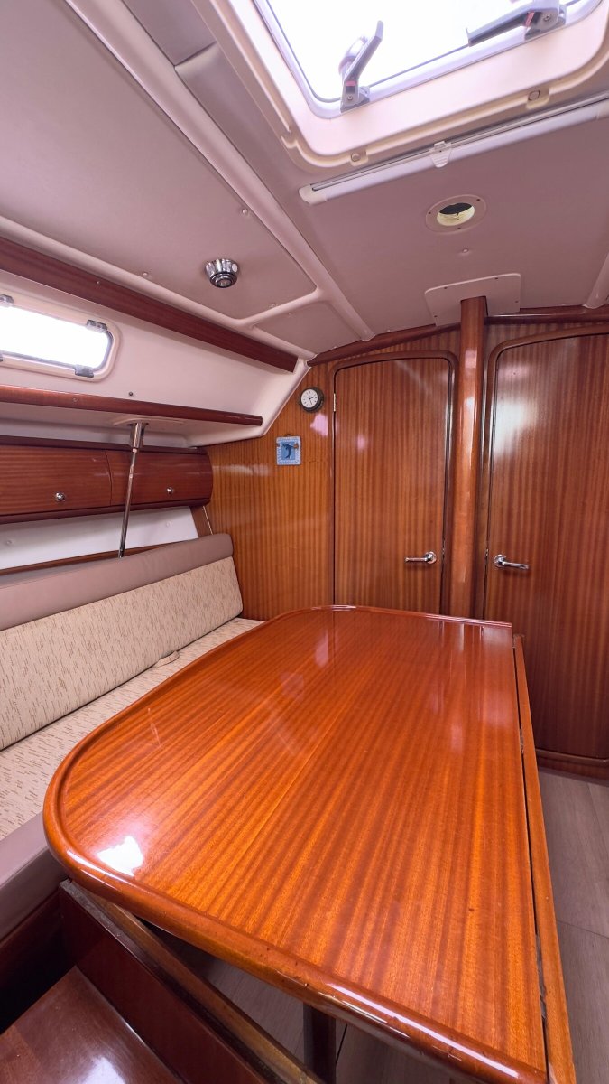 Velero - Bavaria Yachts - 8 personas