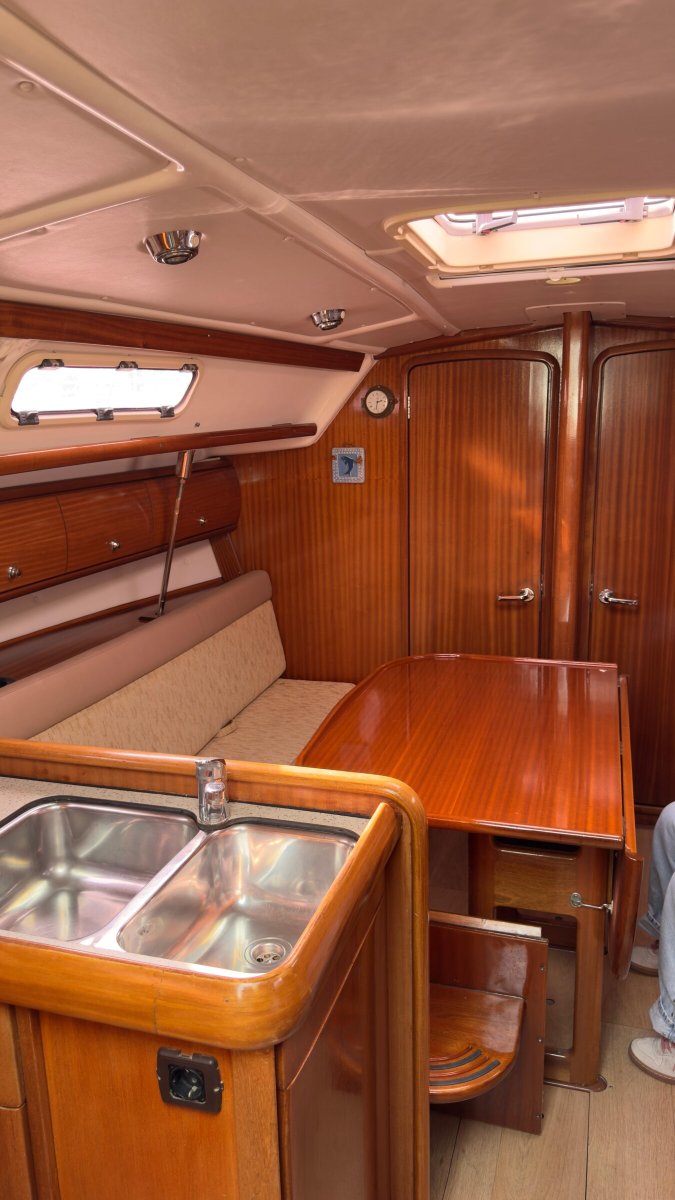 Bavaria Yachts - 11.65 {{i18n.meters}}