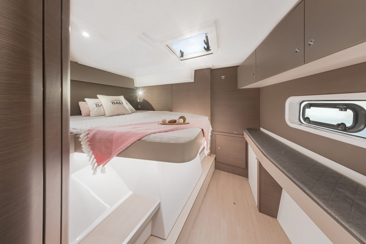 Book a boat for a corporate event in Barcelona