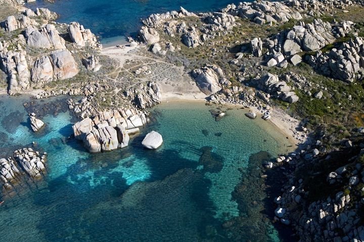 Explorando las Islas Lavezzi