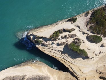 Entdecke Korfus verborgene Schätze vom Deck einer Yacht!