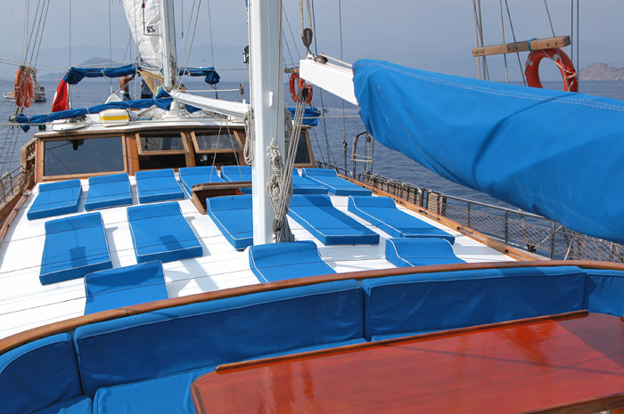 sailing-holidays-greece
