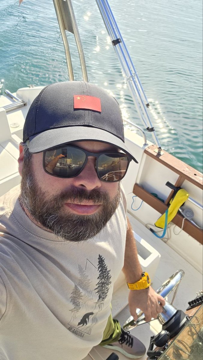 Lernen wir gemeinsam in Badalona zu segeln