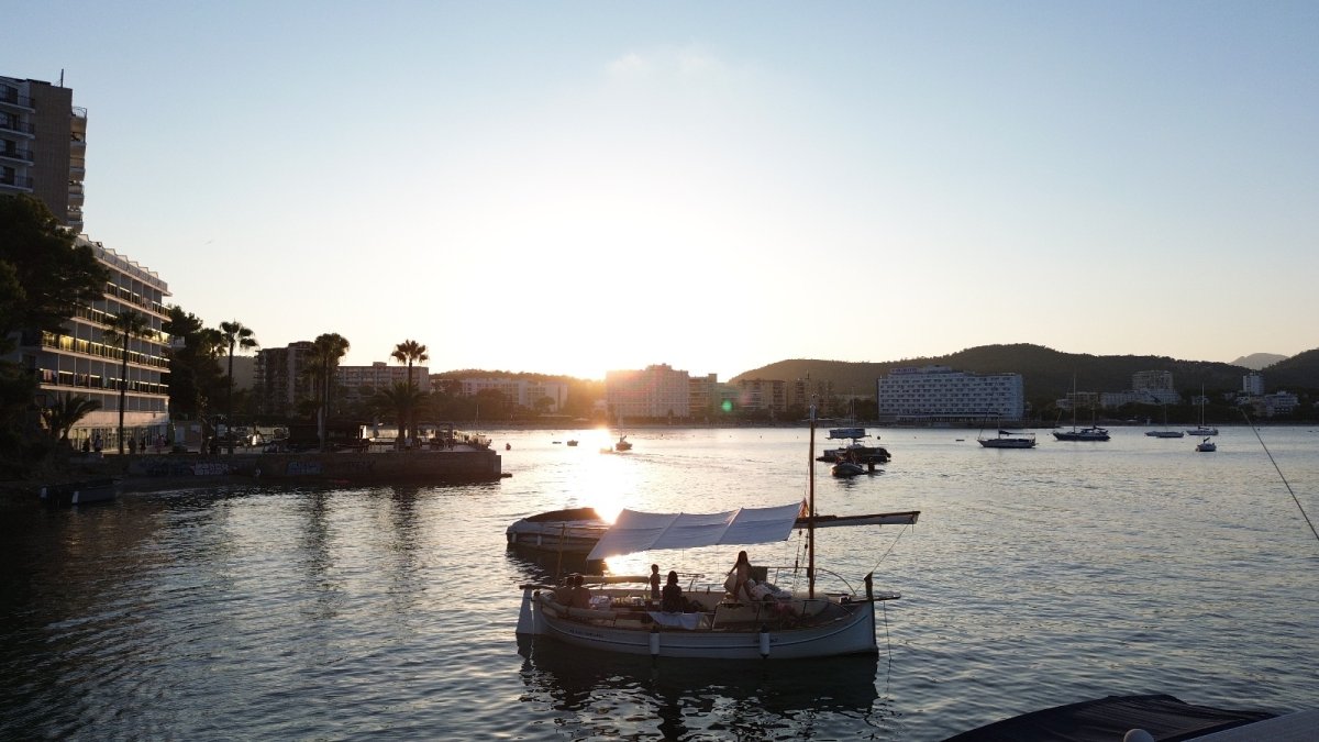Electric llaüt sunset tour from Puerto Portals