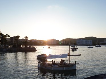 Tour al tramonto in llaüt elettrico da Puerto Portals