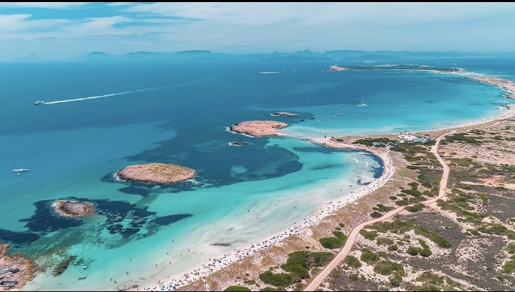 Booturlaubserlebnis in Ibiza.