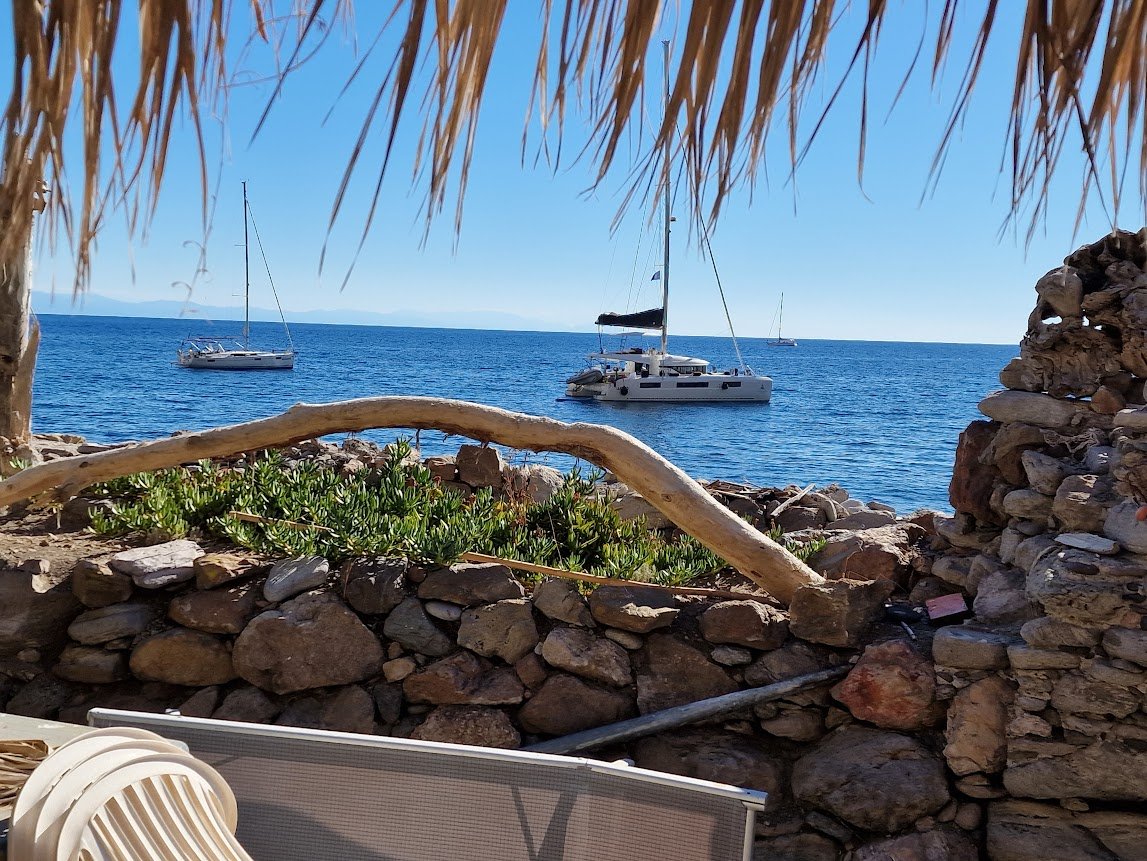 Cruise in catamarano con Hostess alle Eolie