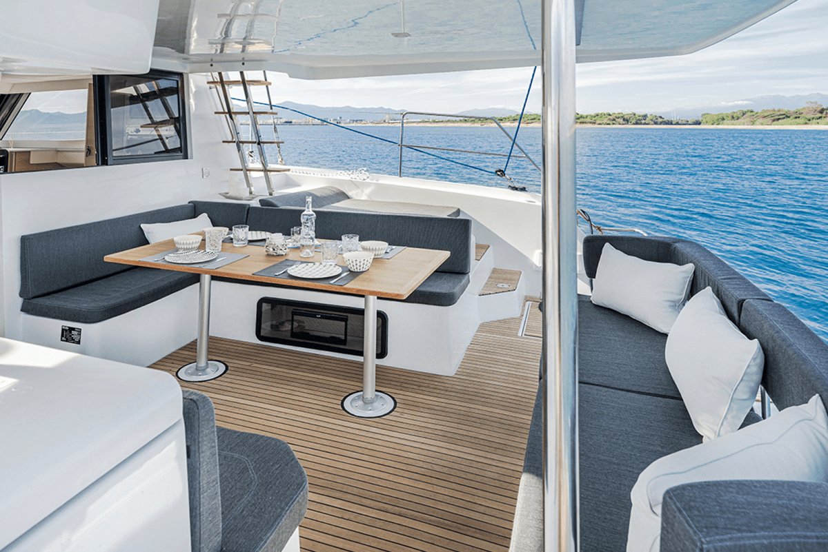 Catamaran - Aventura Yachts - 2023