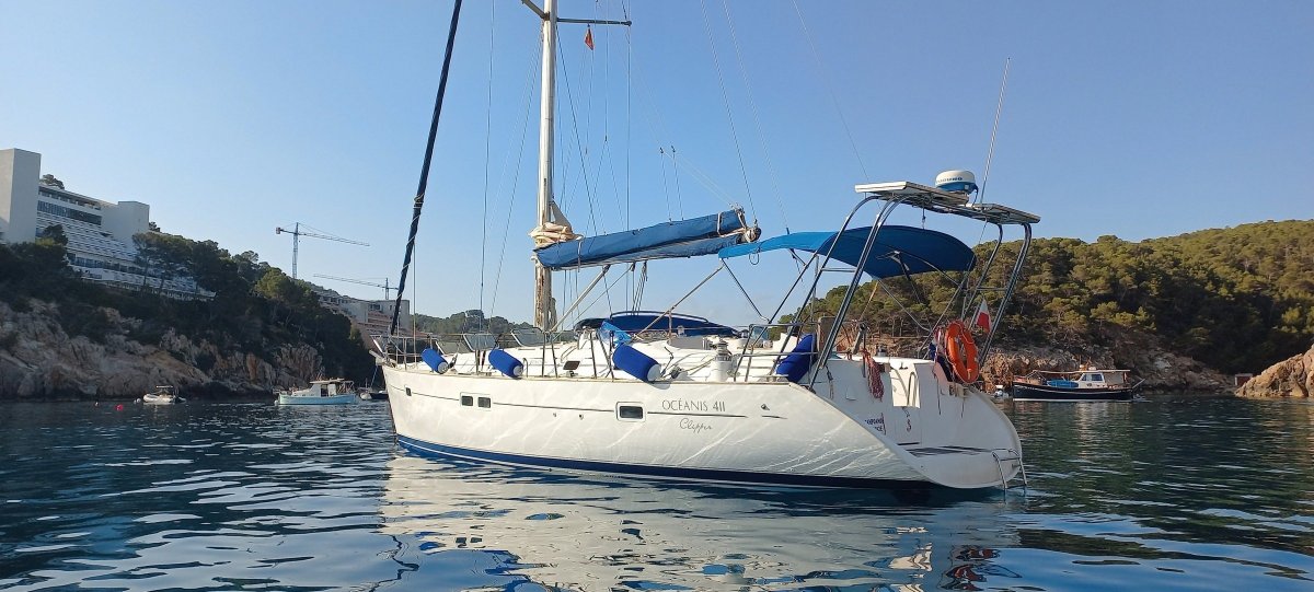 63b68bffde68b8.38164716