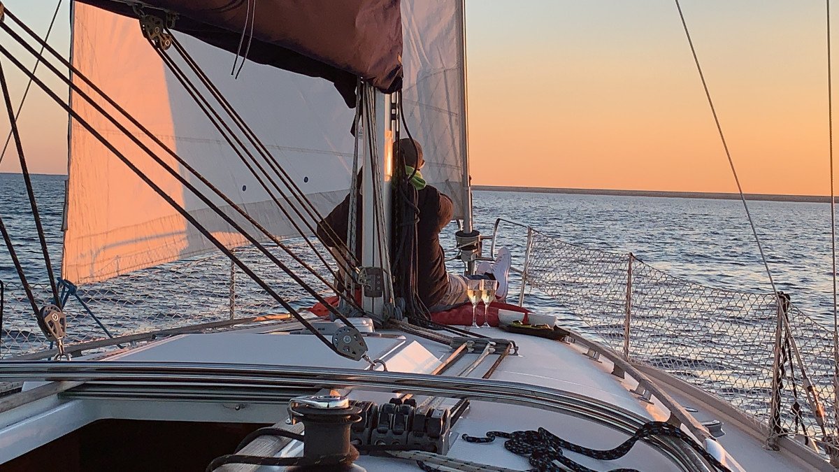 rent-sailboat-barcelona