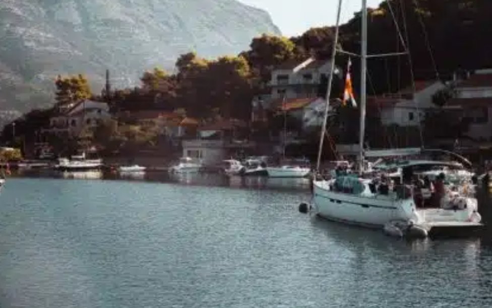 Die Kunst des Segelns in Pula