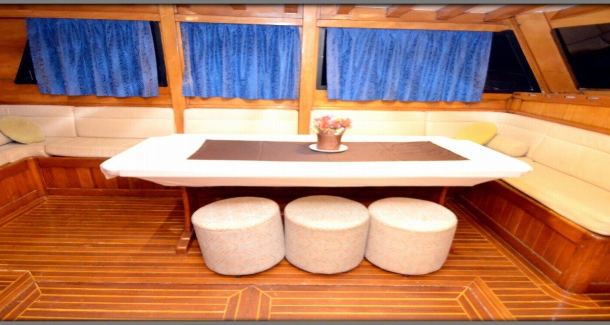 Barco yurta desde Fethiye a Göcek con comida y bebidas