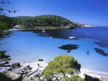 Sailboat crossing Altea-Formentera-Altea for 5 days