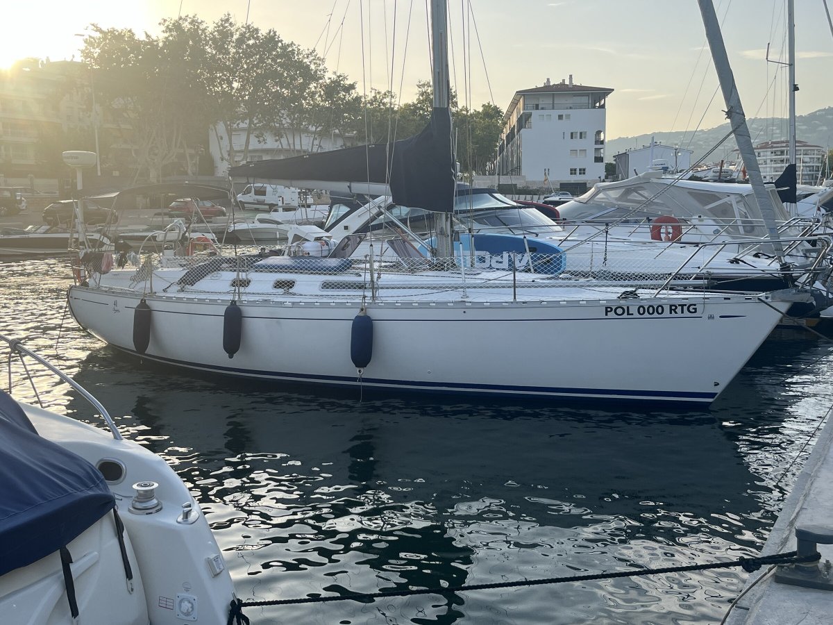 Dufour Yachts - Classic 41