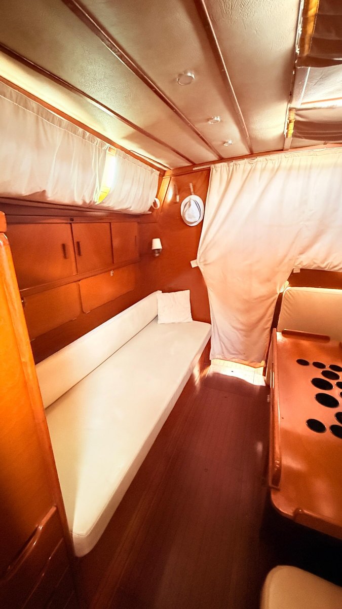 Segelboot - Amel - 2 {{i18n.baths}}