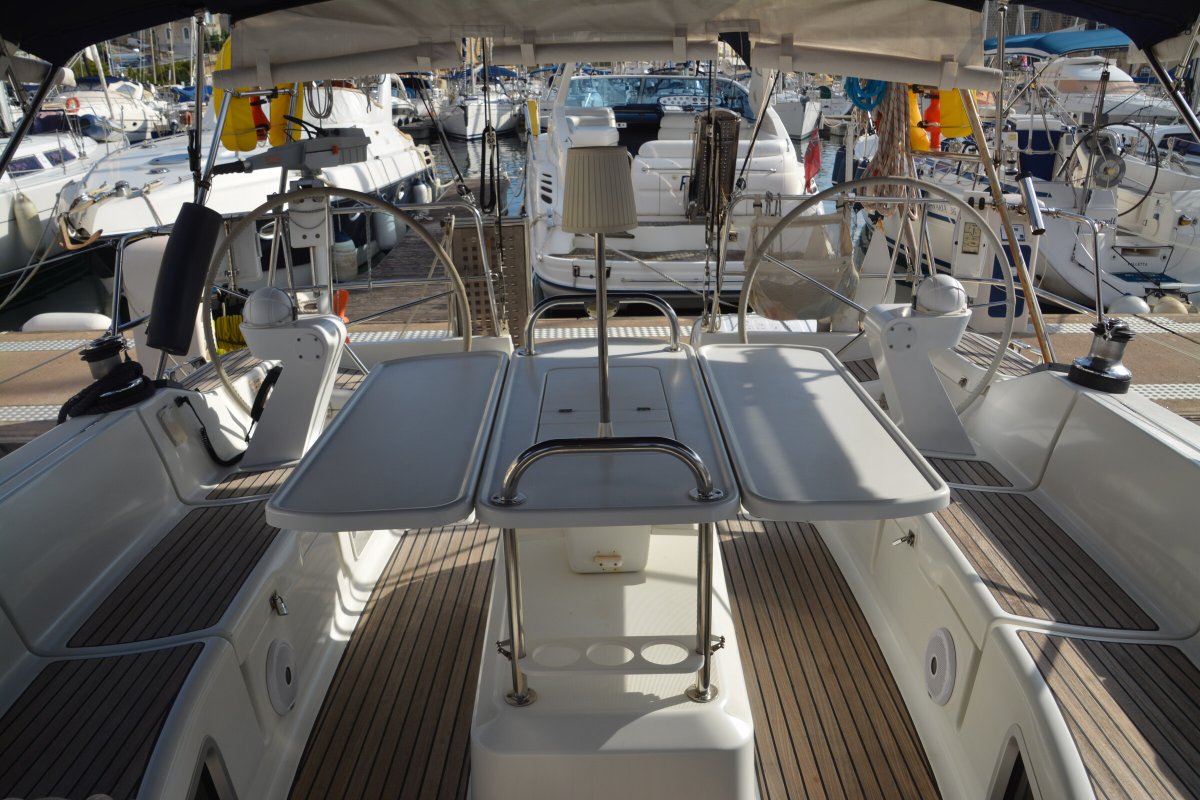 Paesaggio marino sulla rotta da Malta a Corfù