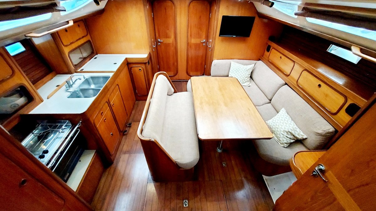 Segelboot - Bénéteau - 4 {{i18n.cabins}}