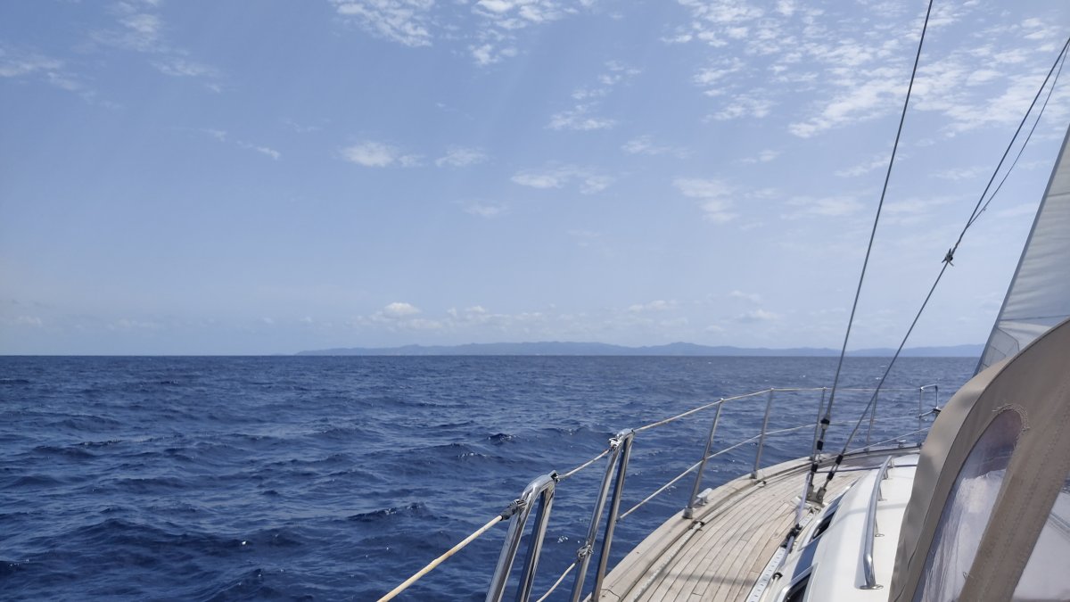 Sailing in the Ebro Delta: Discover Coastal Beauty