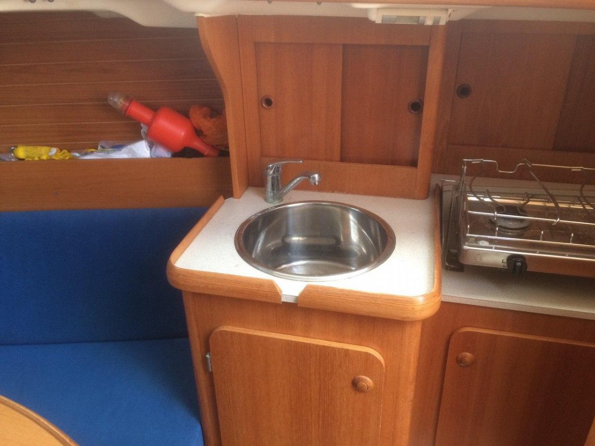 Vivi un'avventura in mare con un veliero senza skipper