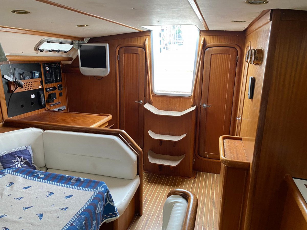 Velero - Bavaria Yachts - 4 cabinas