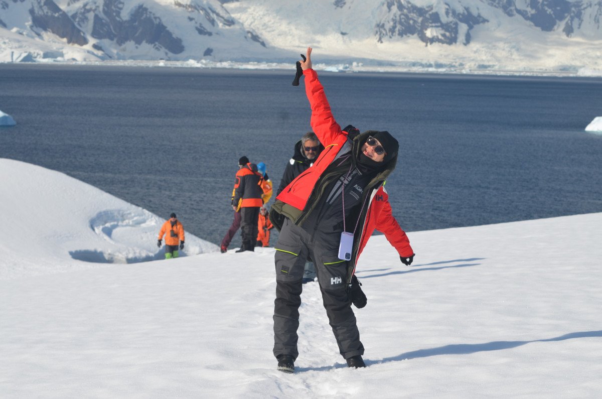 Sailboat Expedition to Antarctica