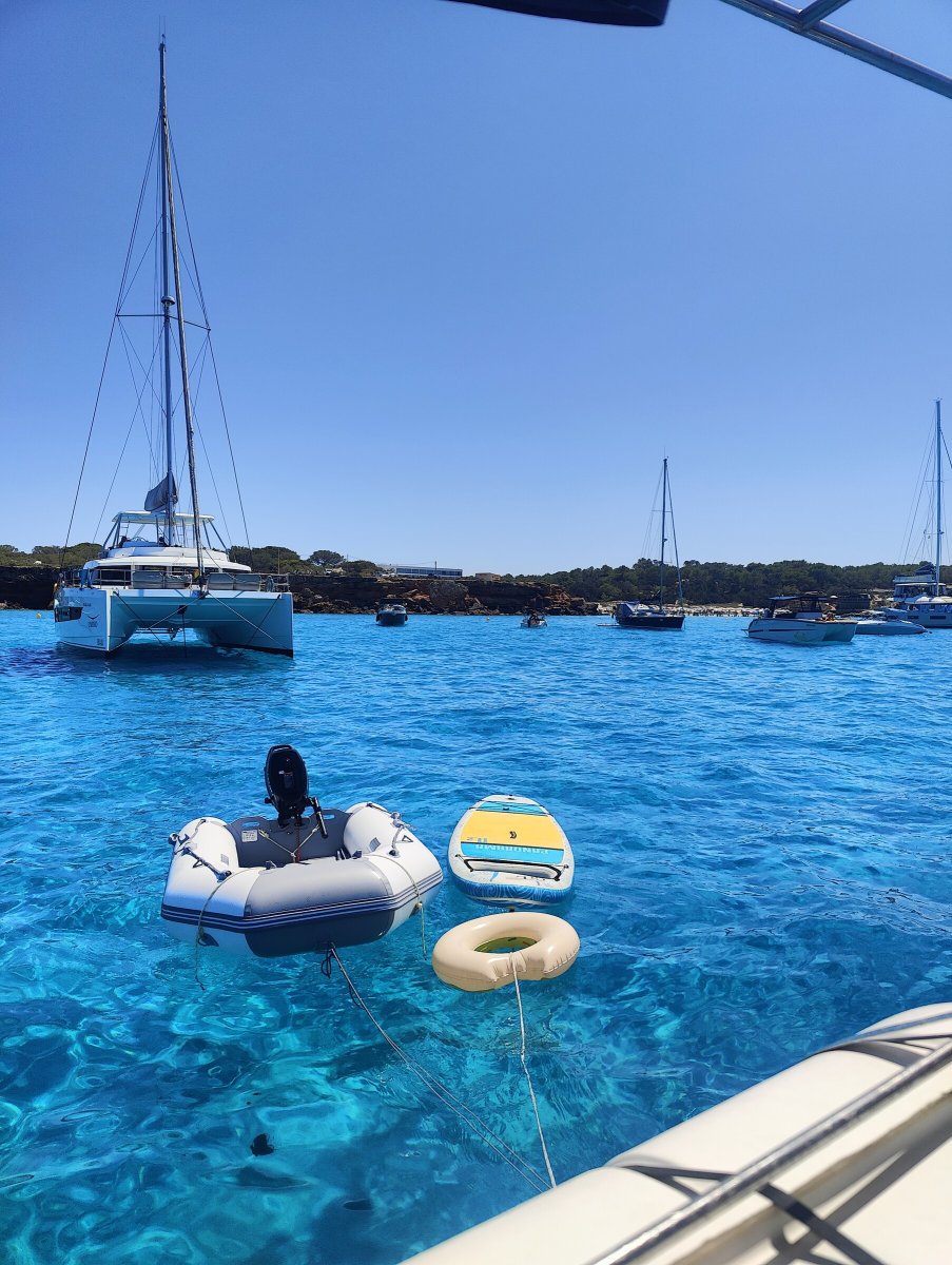 Barca nel porto di Alicante