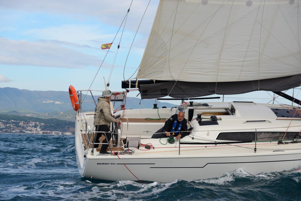 6569cdfcc58ff6.15870013