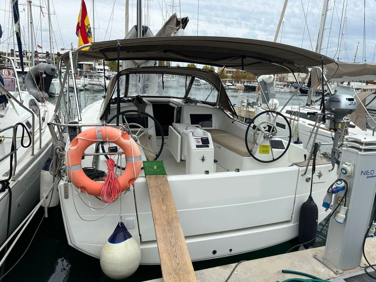 40723b4a-4b4e-499a-8e27-5c70236fd57c