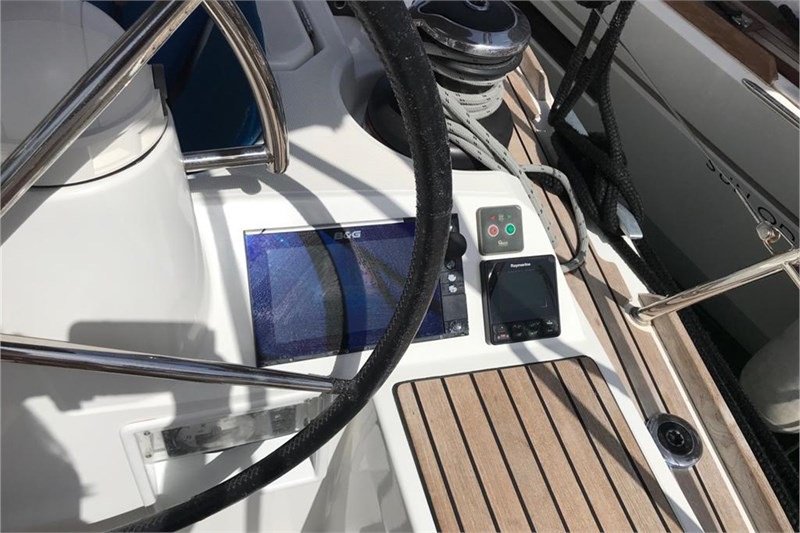 Jeanneau - 14.98 meters