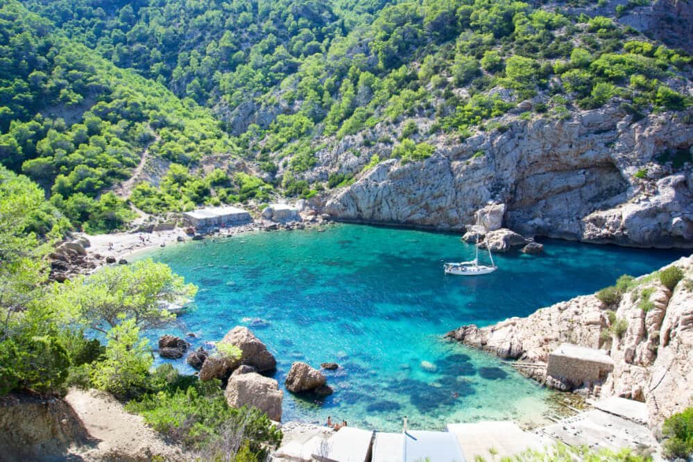Esperienza di navigazione in catamarano a Formentera
