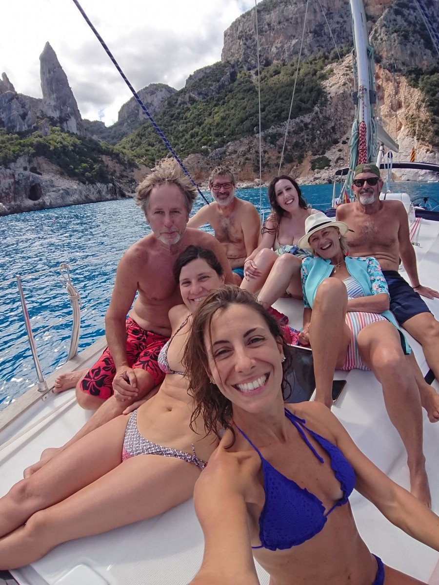 6475939b2dfc18.96137846