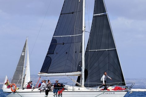 Travesía a Vela Dos Islas (60 millas) desde Santa Pola
