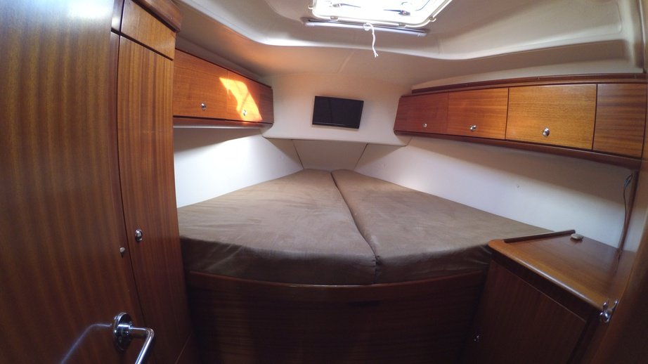 Sailboat - Bavaria Yachts - 4 cabins