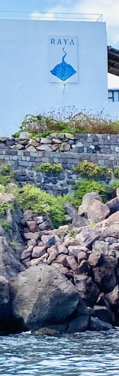 Discover the hidden bays and beaches of the Aeolian Islands