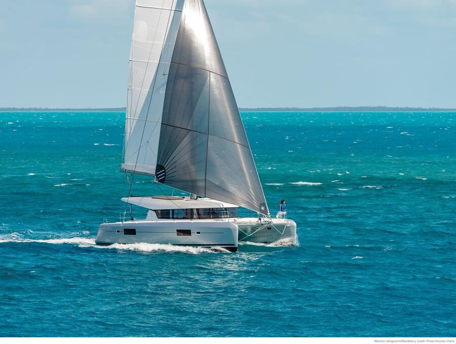 Lagoon - 12.6 meters