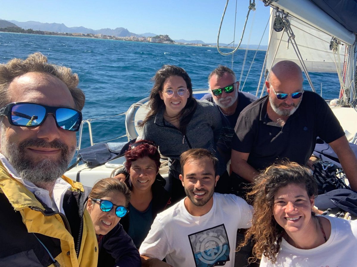 Rilassamento sulla spiaggia di Sardegna