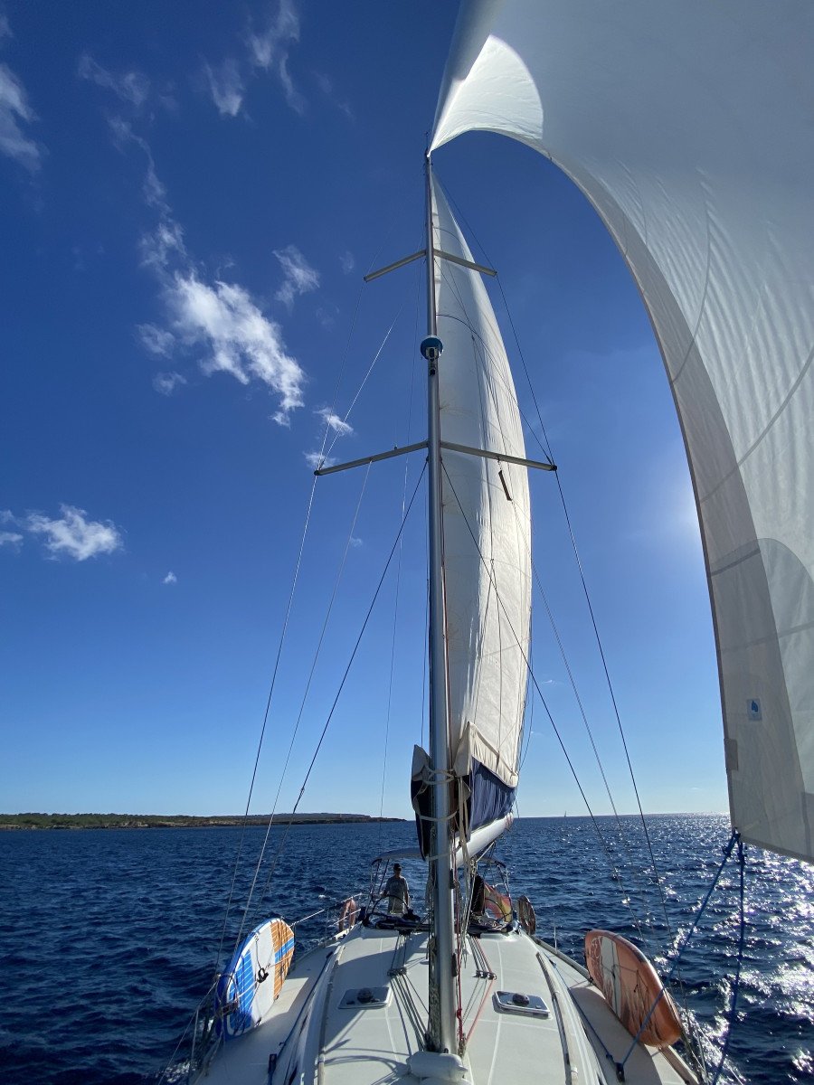 Denia-Ibiza: Pratiche di Vela e ampliamento PER in traversata di 48 ore.