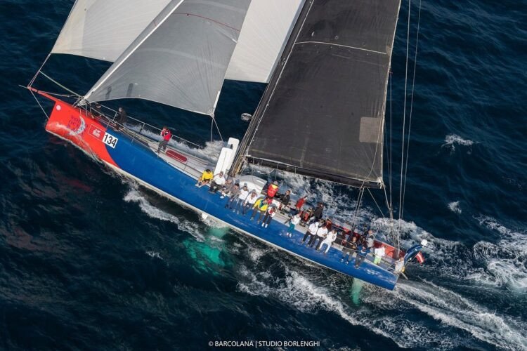 Bruce Farr - 21.5 meters