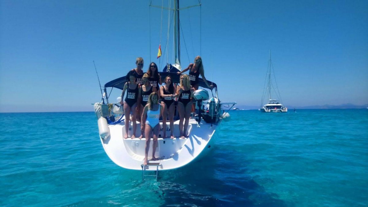 Dufour Yachts - 3 cabine