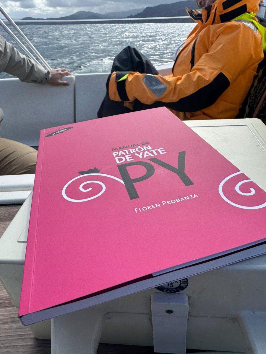 Addestramento per essere il capitano di uno yacht a Getaria