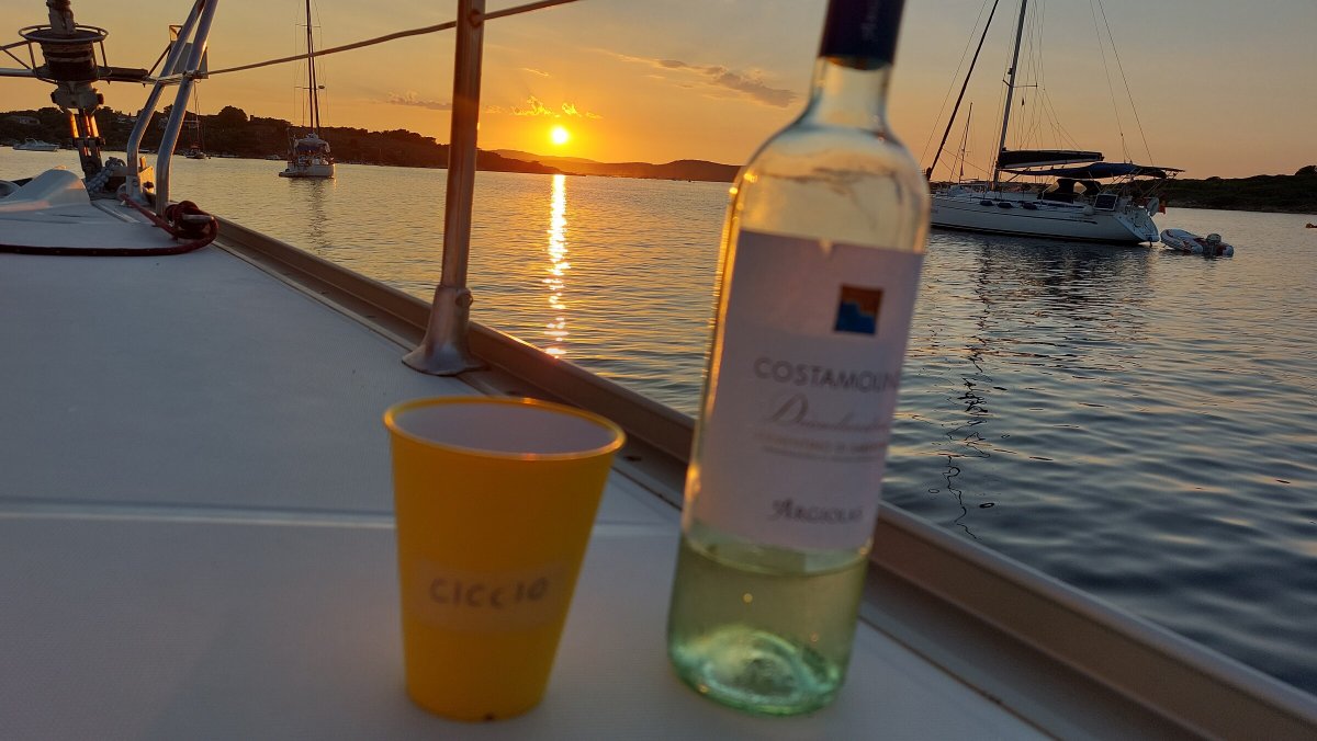 Splendore costiero svelato in Sardegna