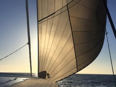 Catamaran offshore sailing leg: Sicily - Crete