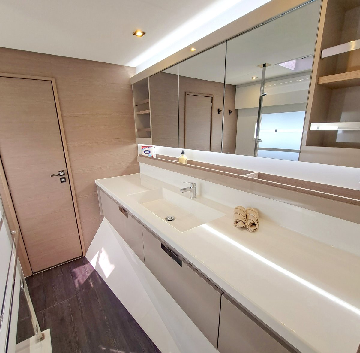 Navigation course in catamaran