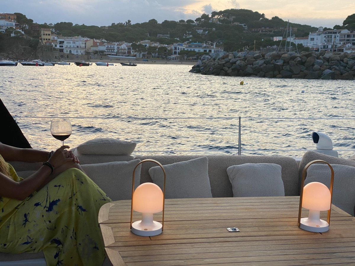 Explore the beautiful waters of the Caribbean on a boat cruise