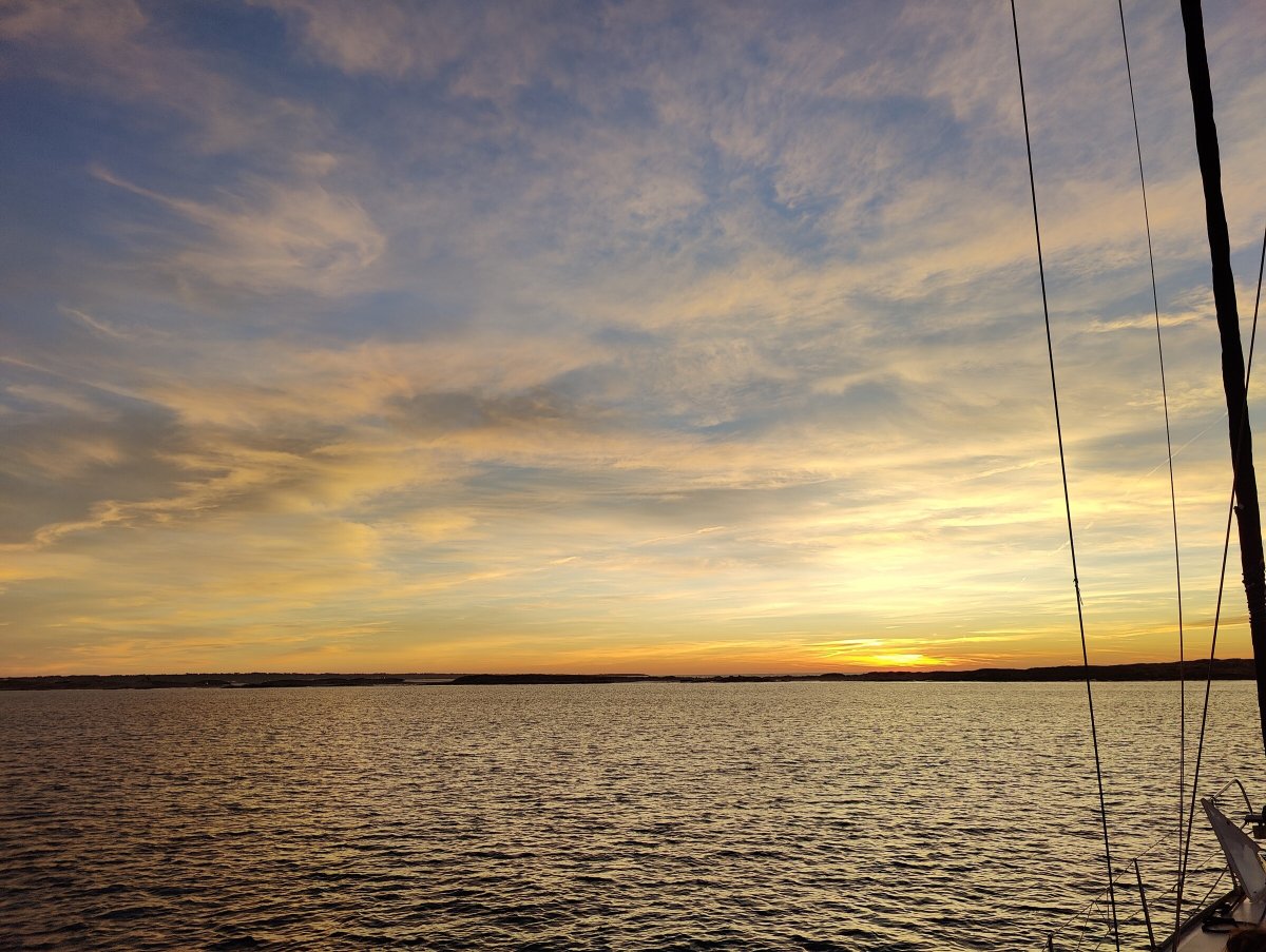 Segelboot auf dem Meer