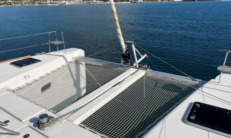 Catamaran - Lagoon - 4 cabins