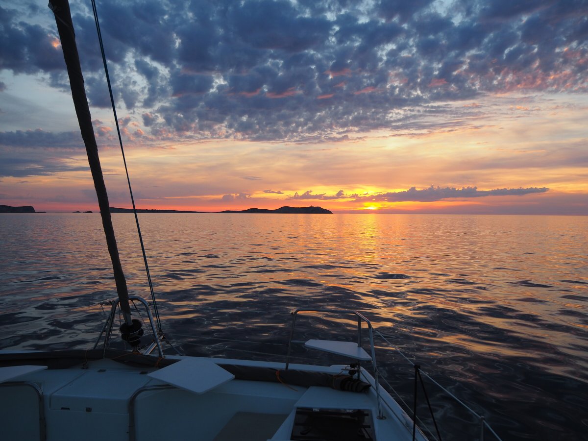Catamaran - Bali - 4 cabins