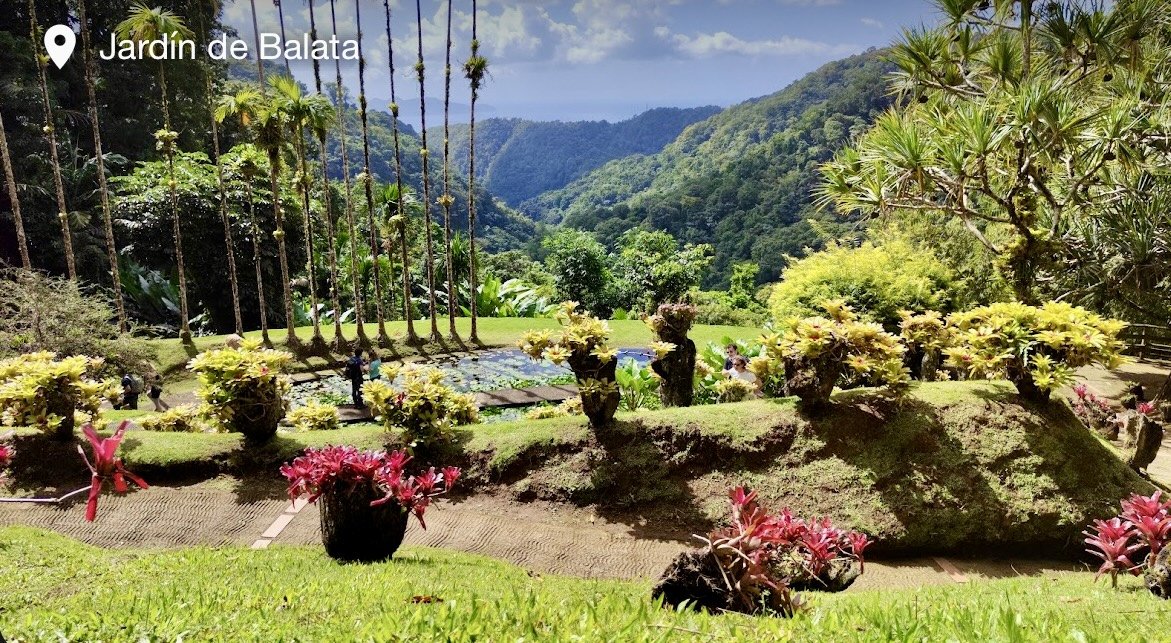 Passeggiando sul ponte del catamarano